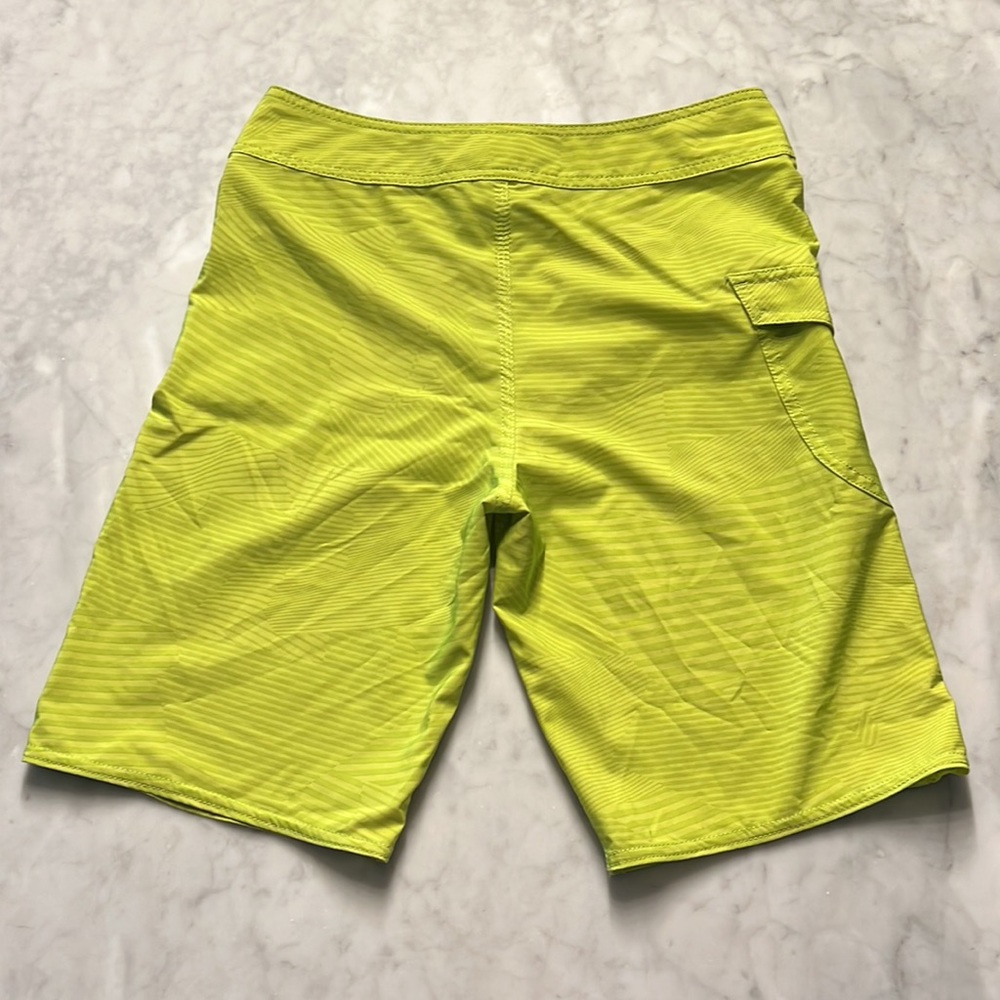 Volcom Mod Tech Shorts. Size 28. Neon Yellow/Gree… - image 4